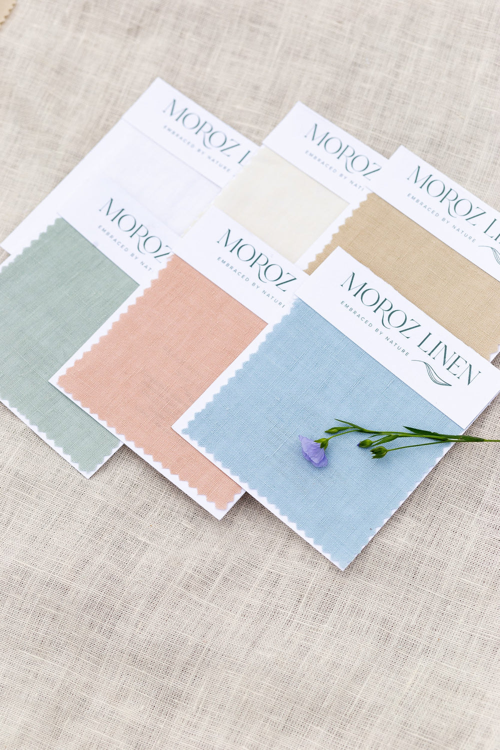 Linen duvet cover and bed sheets